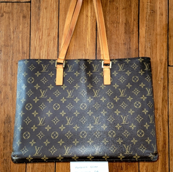 Louis Vuitton Luco Large Monogram Shoulder Bag - Picture 2 of 10
